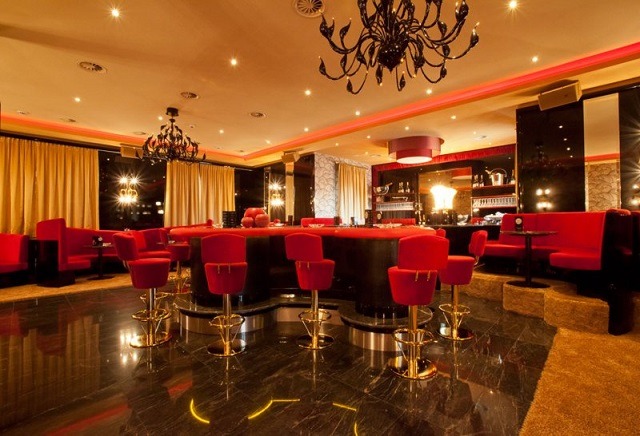 sex in innsbruck fkk club circola passion lounge bar