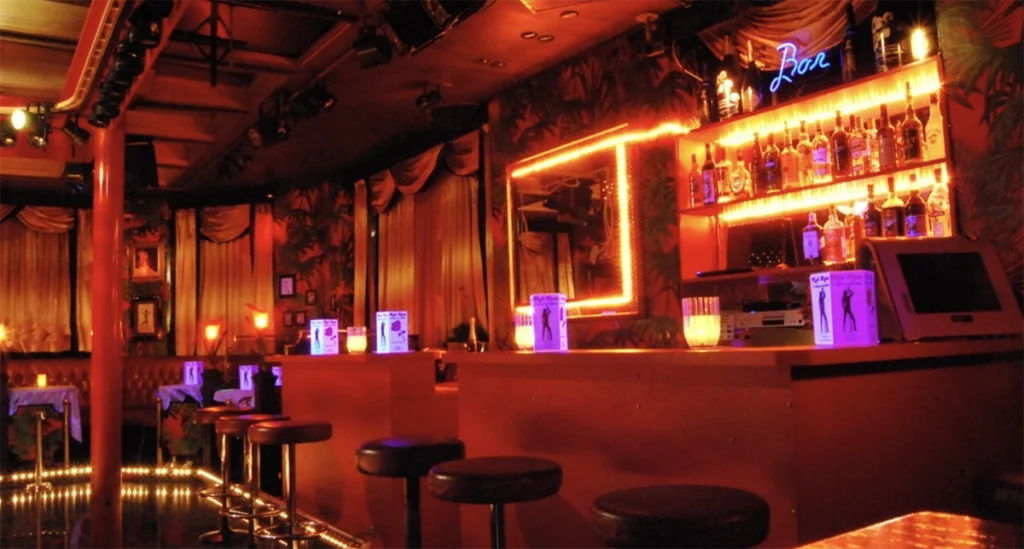Club Red Rose